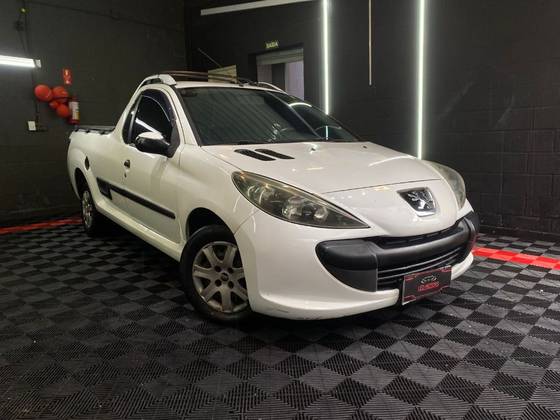 PEUGEOT HOGGAR 1.4 X-LINE FLEX 2P MANUAL PEUGEOT HOGGAR 1.4 X-LINE FLEX 2P MANUAL